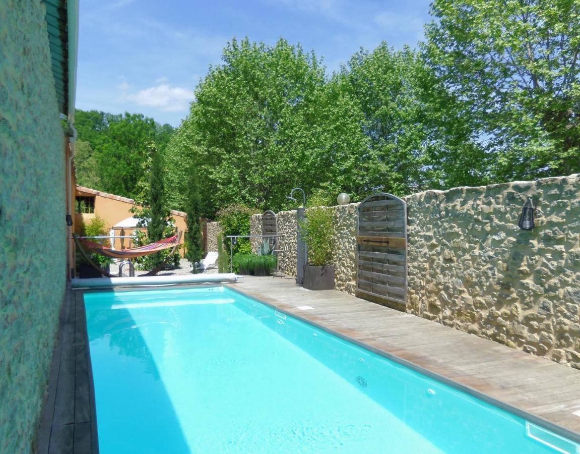 Appartement À Fleur D'Eau à Sainte-Colombe-sur-lʼHers Extérieur photo